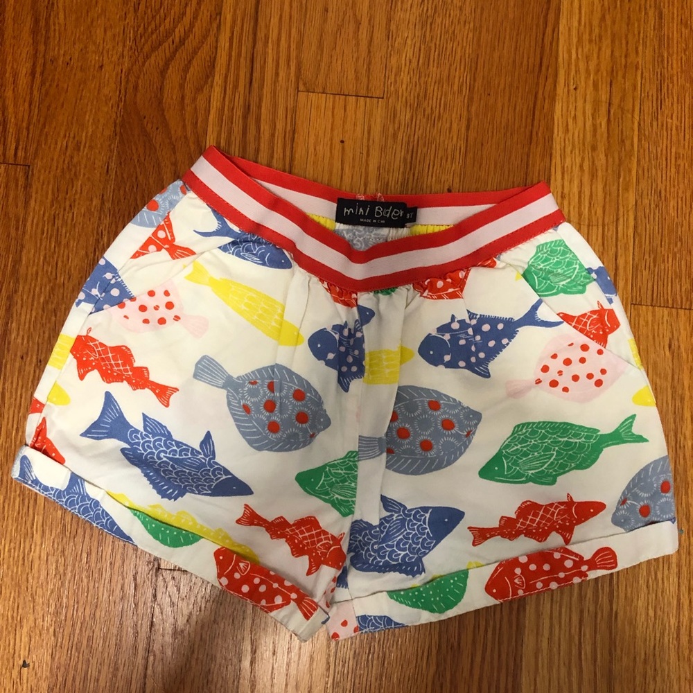 Mini Boden Girls shorts